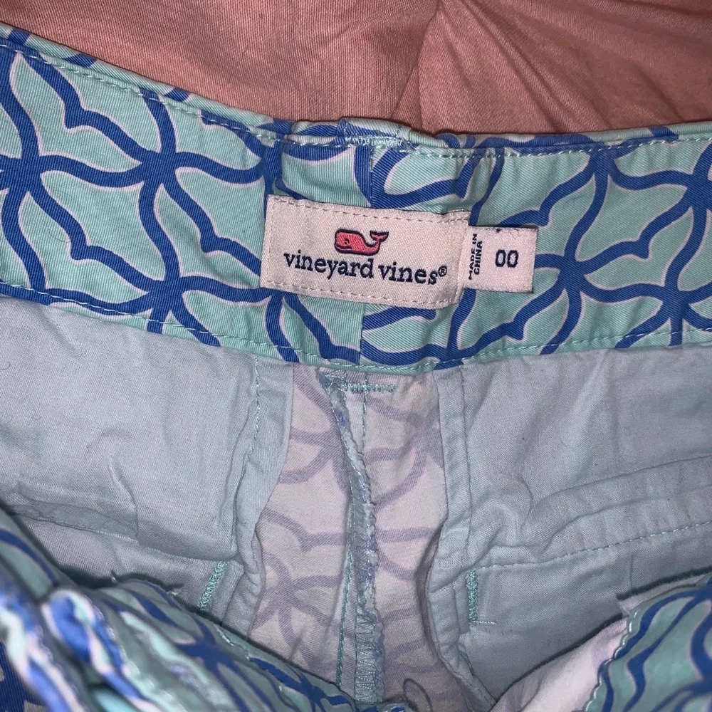 Vineyard Vines Women's Whale Tail Dayboat Shorts Crystal Blue 00